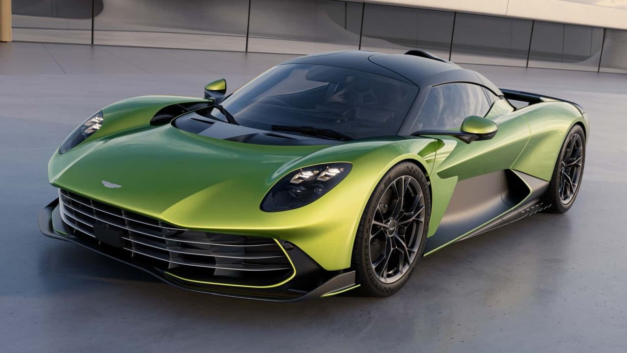 2025-aston-martin-valhalla (3)