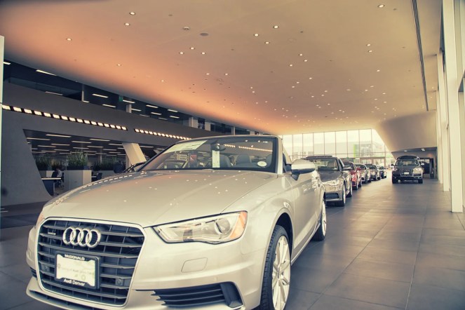 AD_Showfloor_1