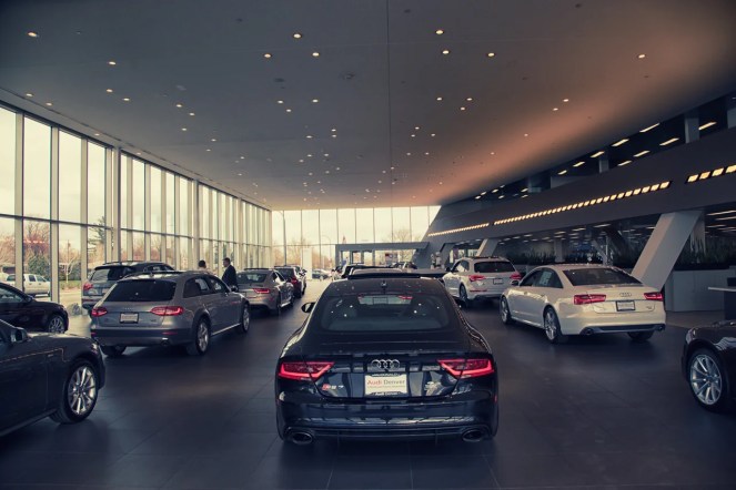 AD_Showfloor_6
