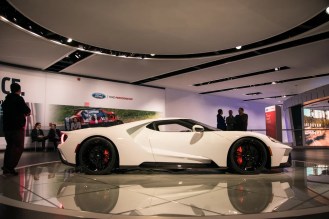 Ford GT- 2016 Detroit Auto Show-10