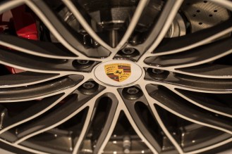 Porsche 911 Turbo- 2016 Detroit Auto Show-2