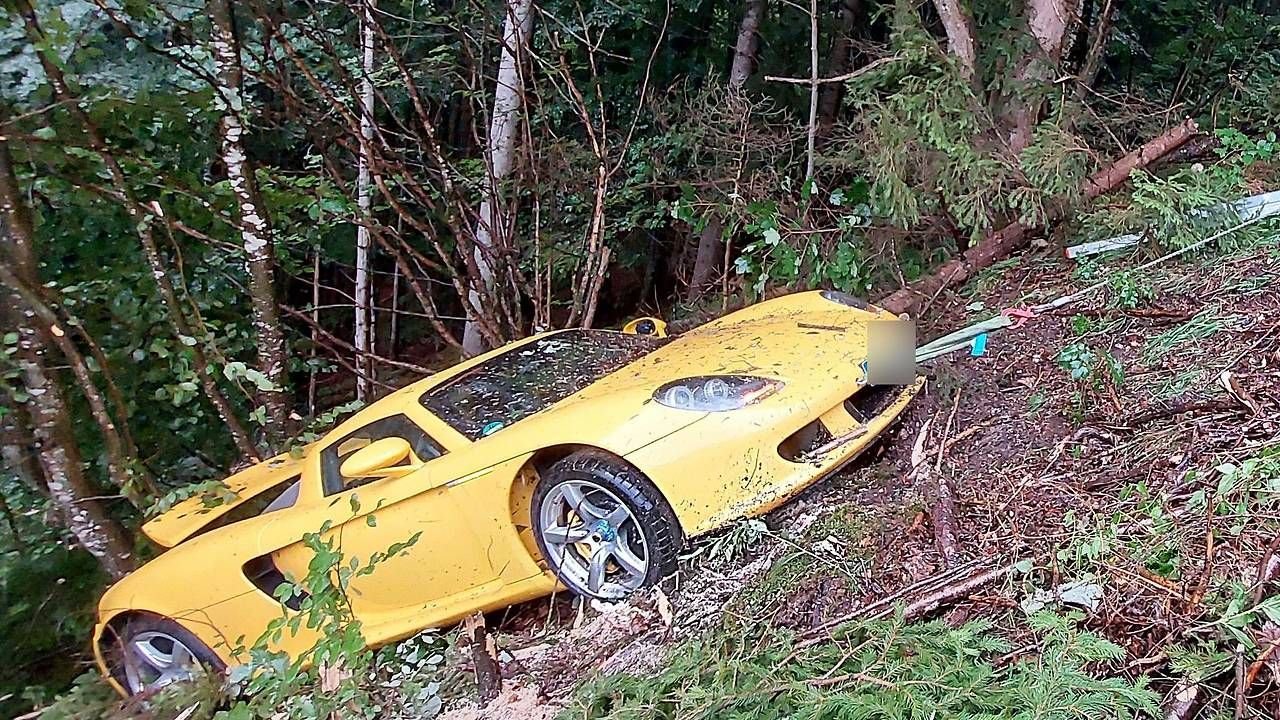 Porsche Carrera GT crash Austria-1